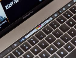 مک بوک پرو ۱۶ اینچی اپل در بهترین حالت، سال آینده عرضه خواهد شد