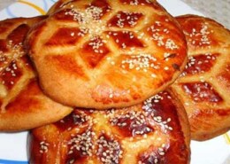 سلام دوستان برای اینکه روی کماج براق پخته بشه چکاری باید انجام بدهیم؟